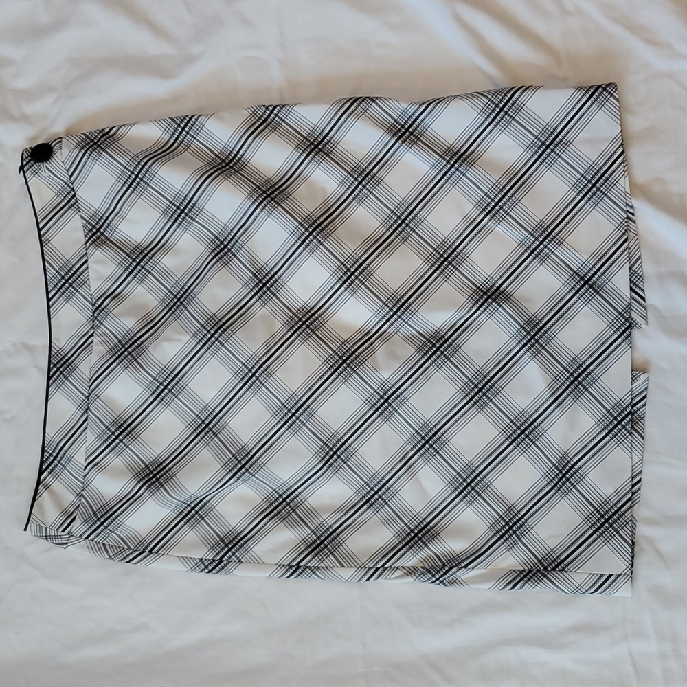 NWOT WHBM Pencil Skirt